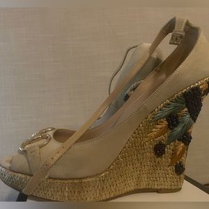 Gucci Embroidered Floral Suede Horsebit Platform Wedge Sandals High Heels 9